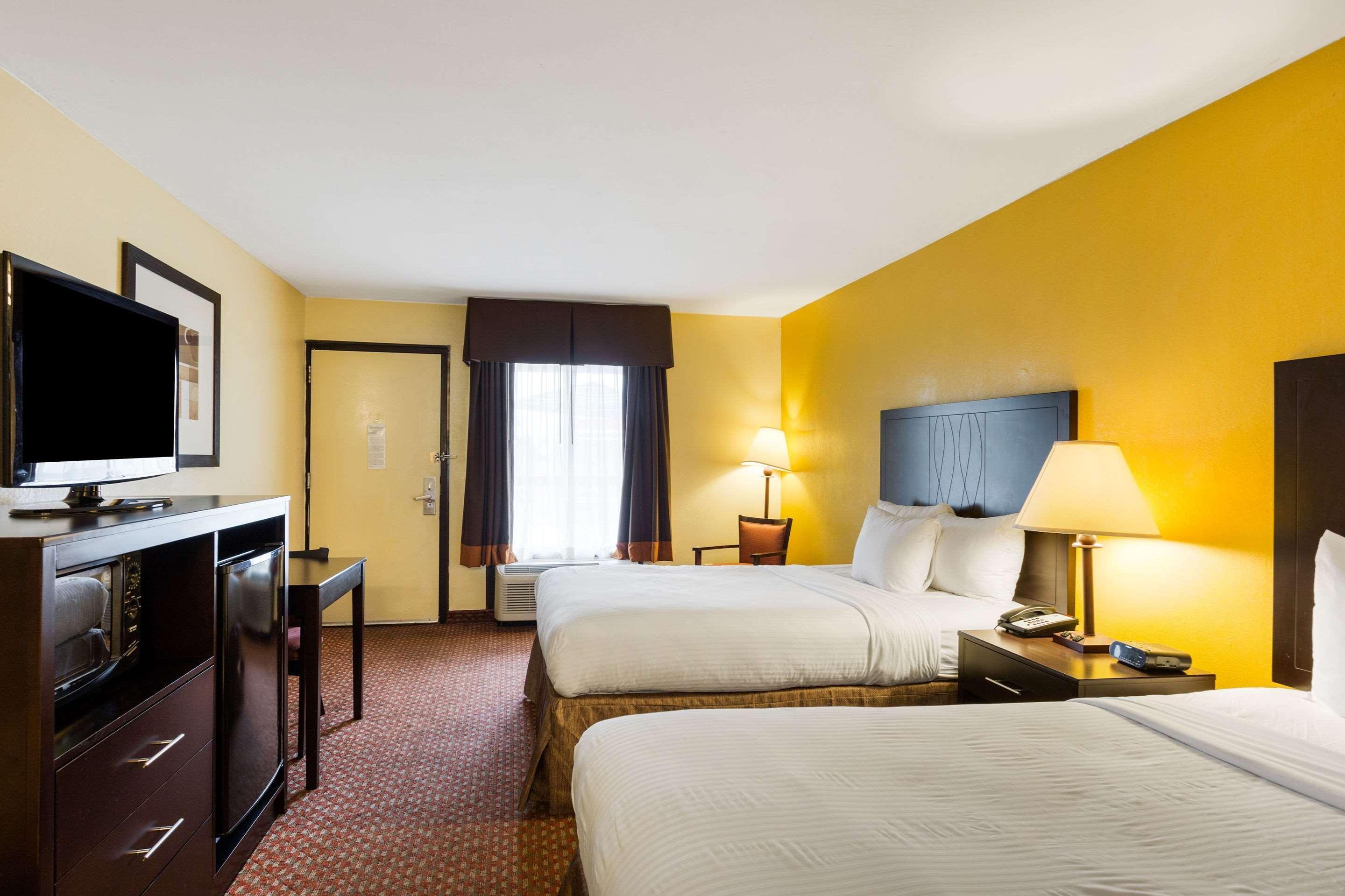 Quality Inn Indianola Exterior photo