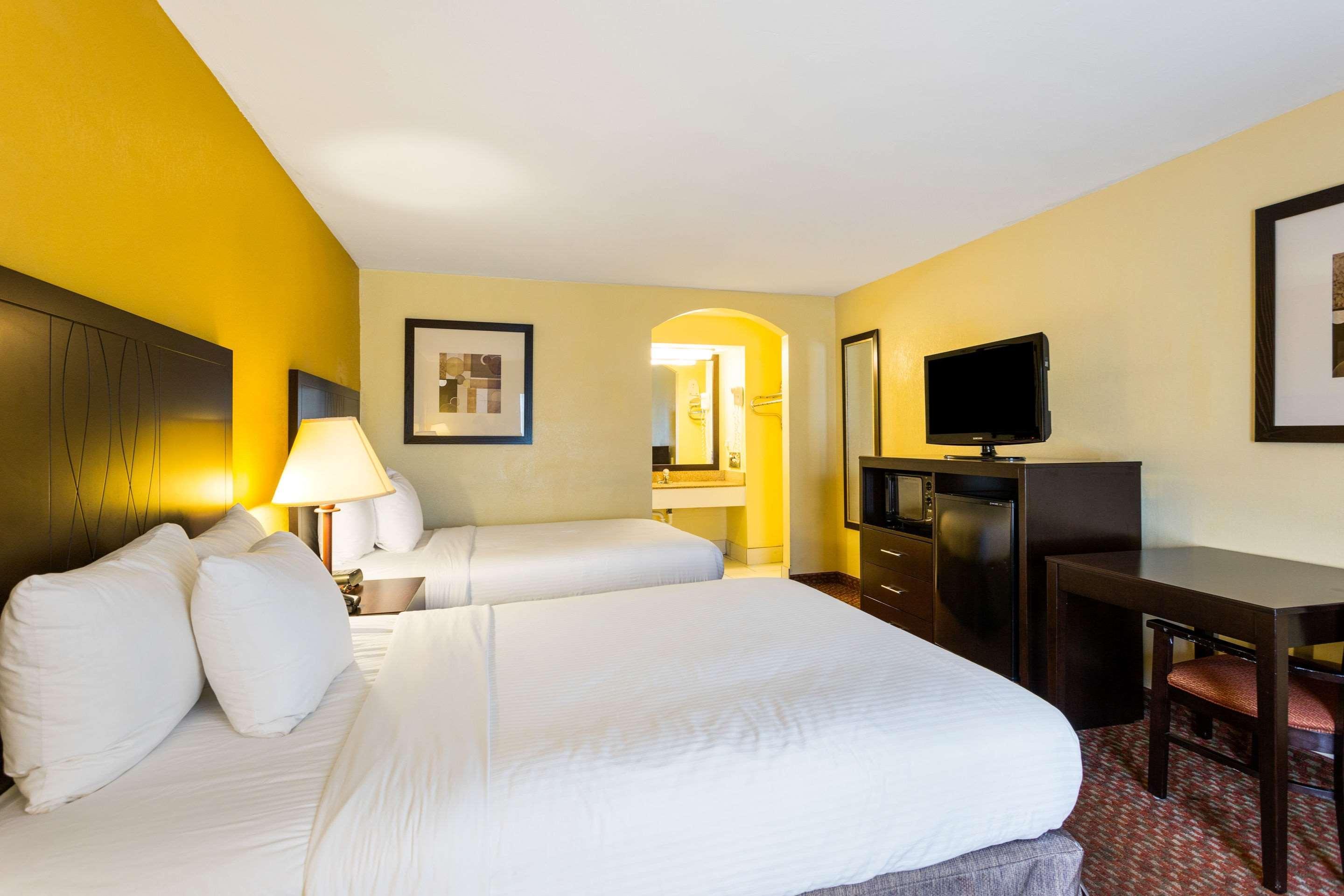 Quality Inn Indianola Exterior photo