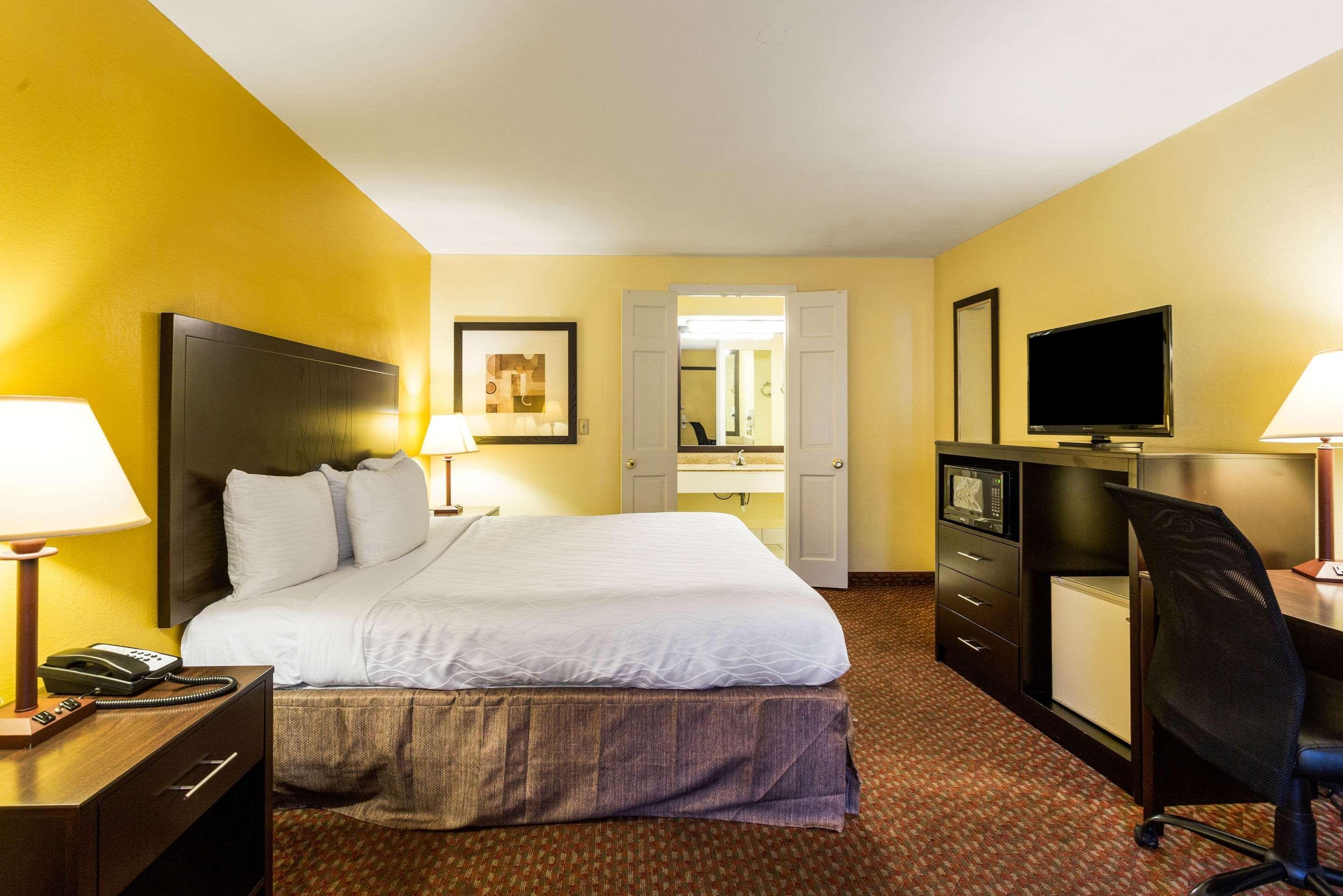 Quality Inn Indianola Exterior photo