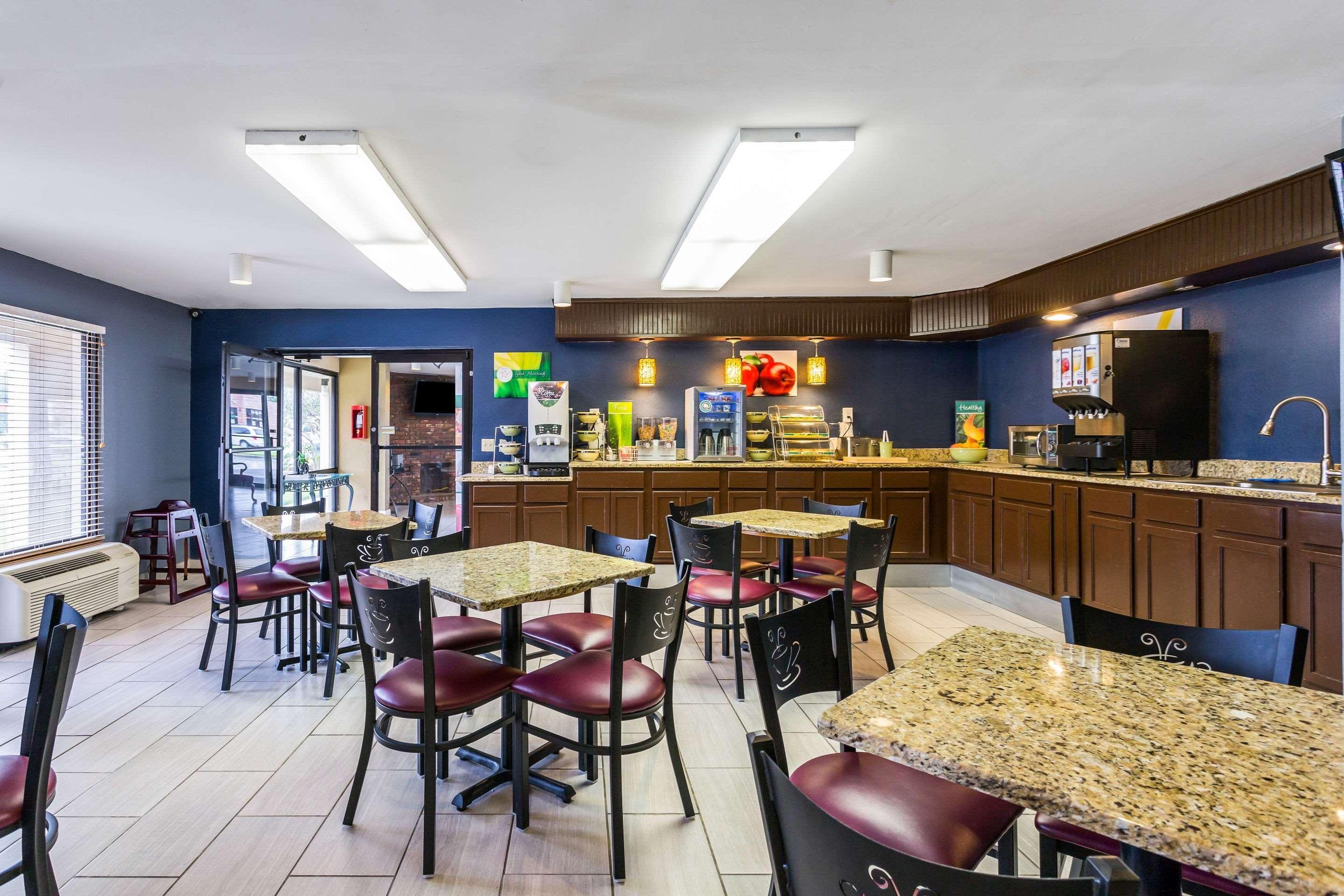 Quality Inn Indianola Exterior photo