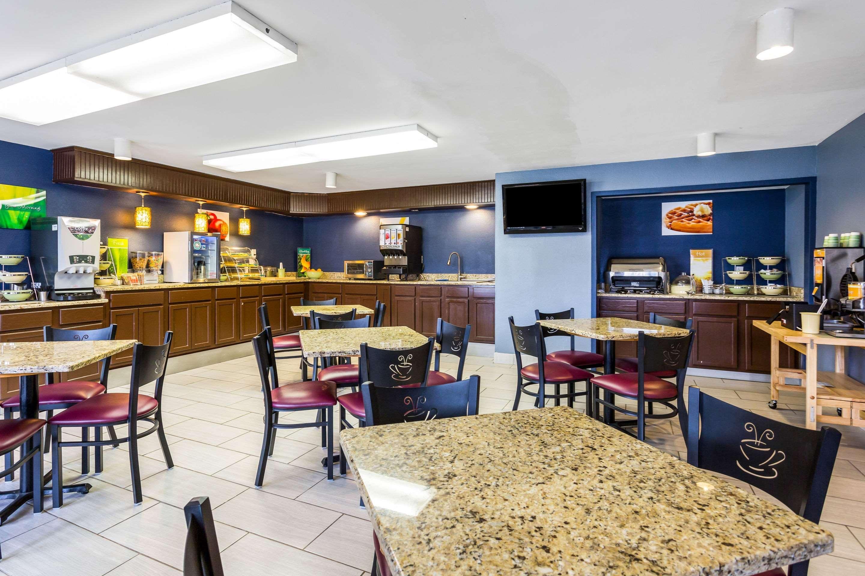 Quality Inn Indianola Exterior photo