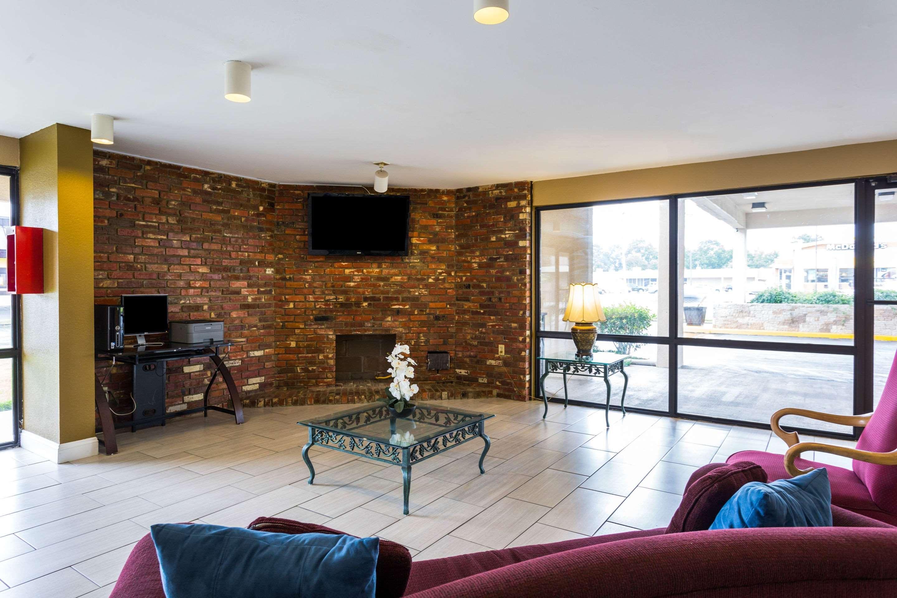 Quality Inn Indianola Exterior photo